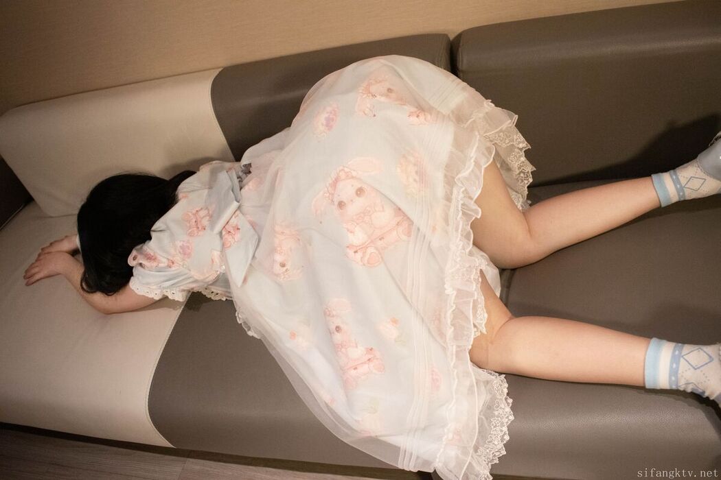Coser@猫屋少女 – 小兔叽