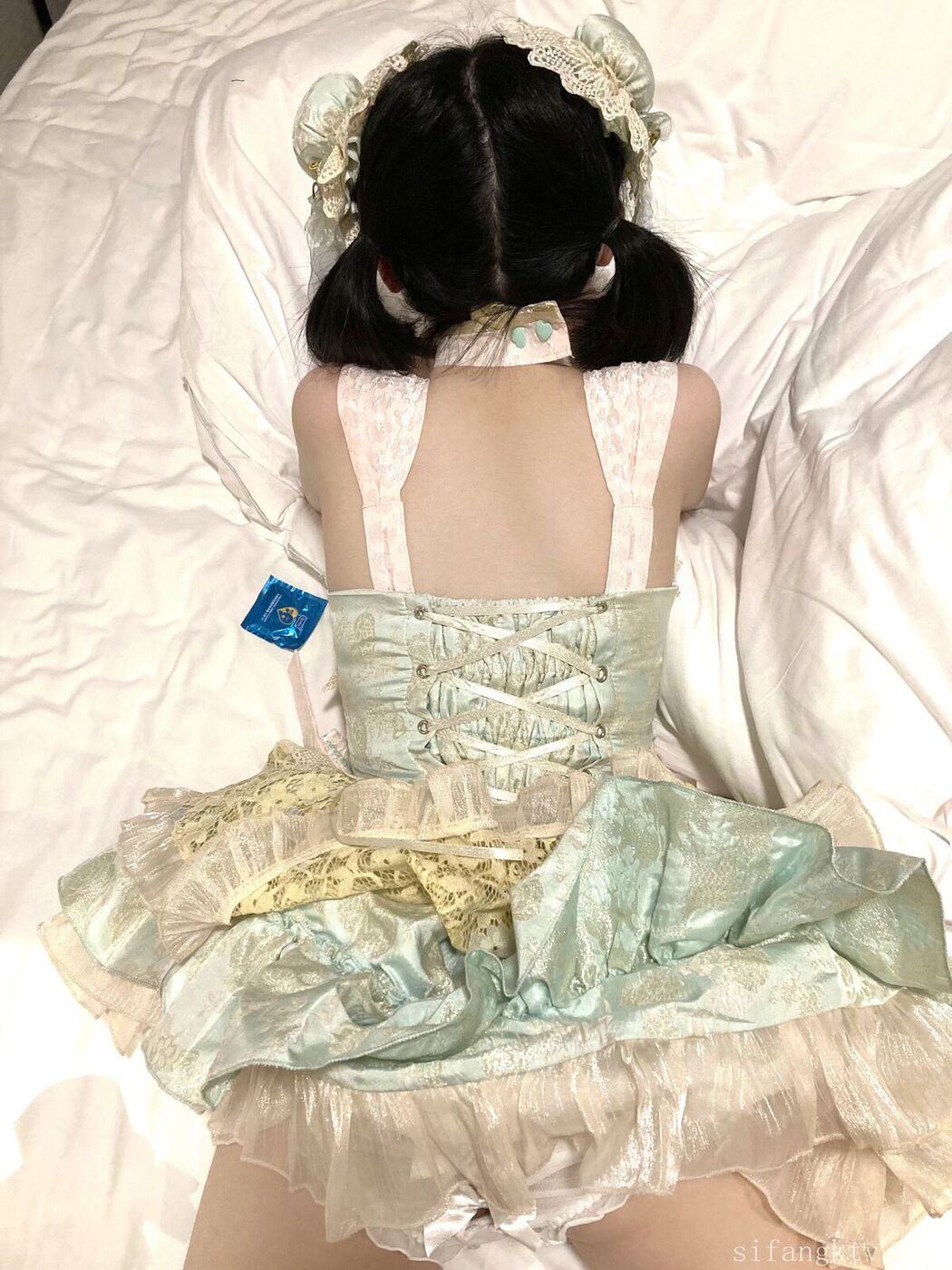 Coser@猫屋少女 – 像梨子一样清甜