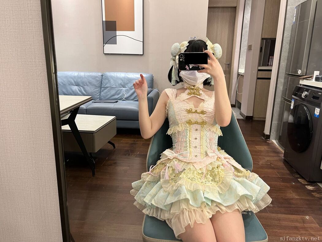 Coser@猫屋少女 – 像梨子一样清甜