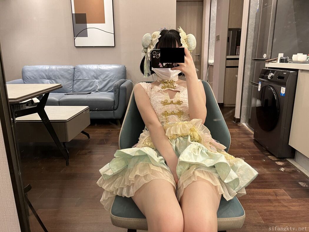 Coser@猫屋少女 – 像梨子一样清甜