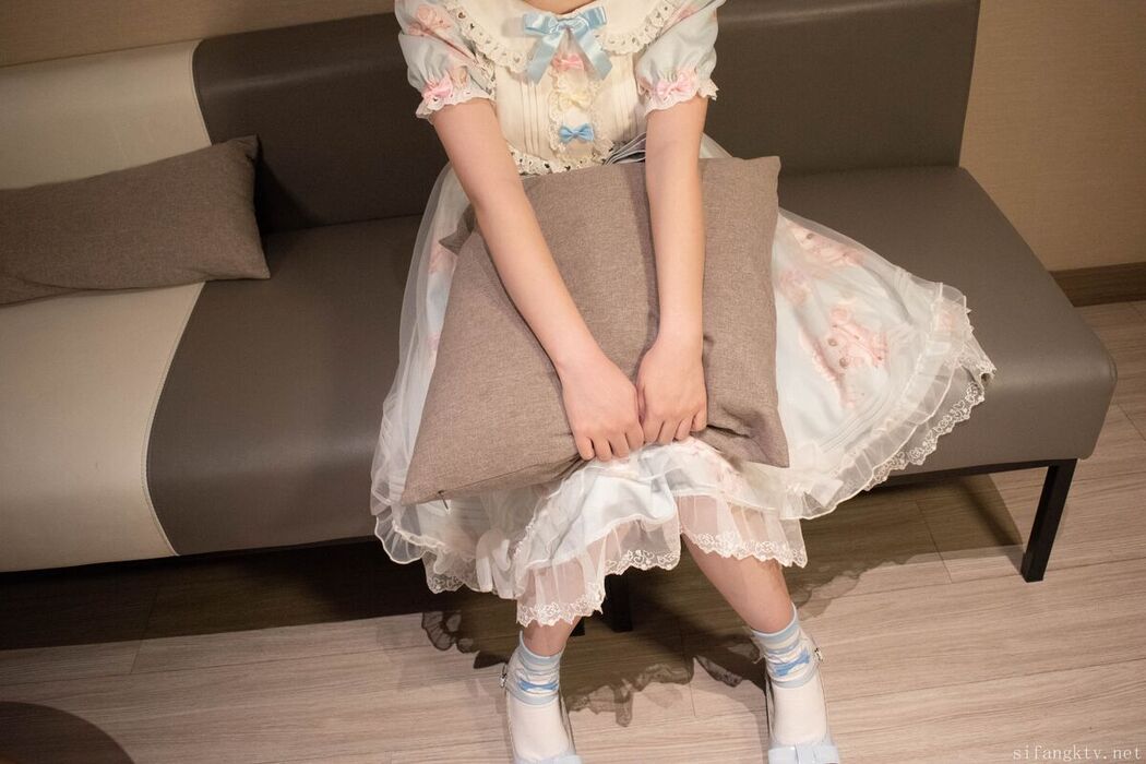 Coser@猫屋少女 – 小兔叽
