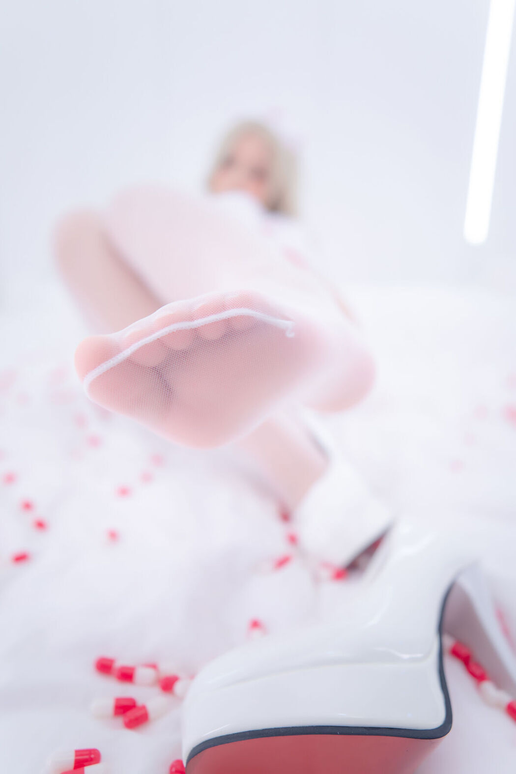 Coser@神楽坂真冬 Vol.084 绝对企画-白丝护士 心身バランス Part2