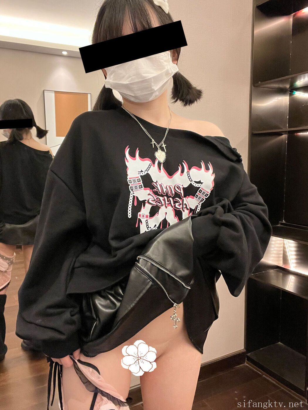 Coser@猫屋少女 – 甜酷少女