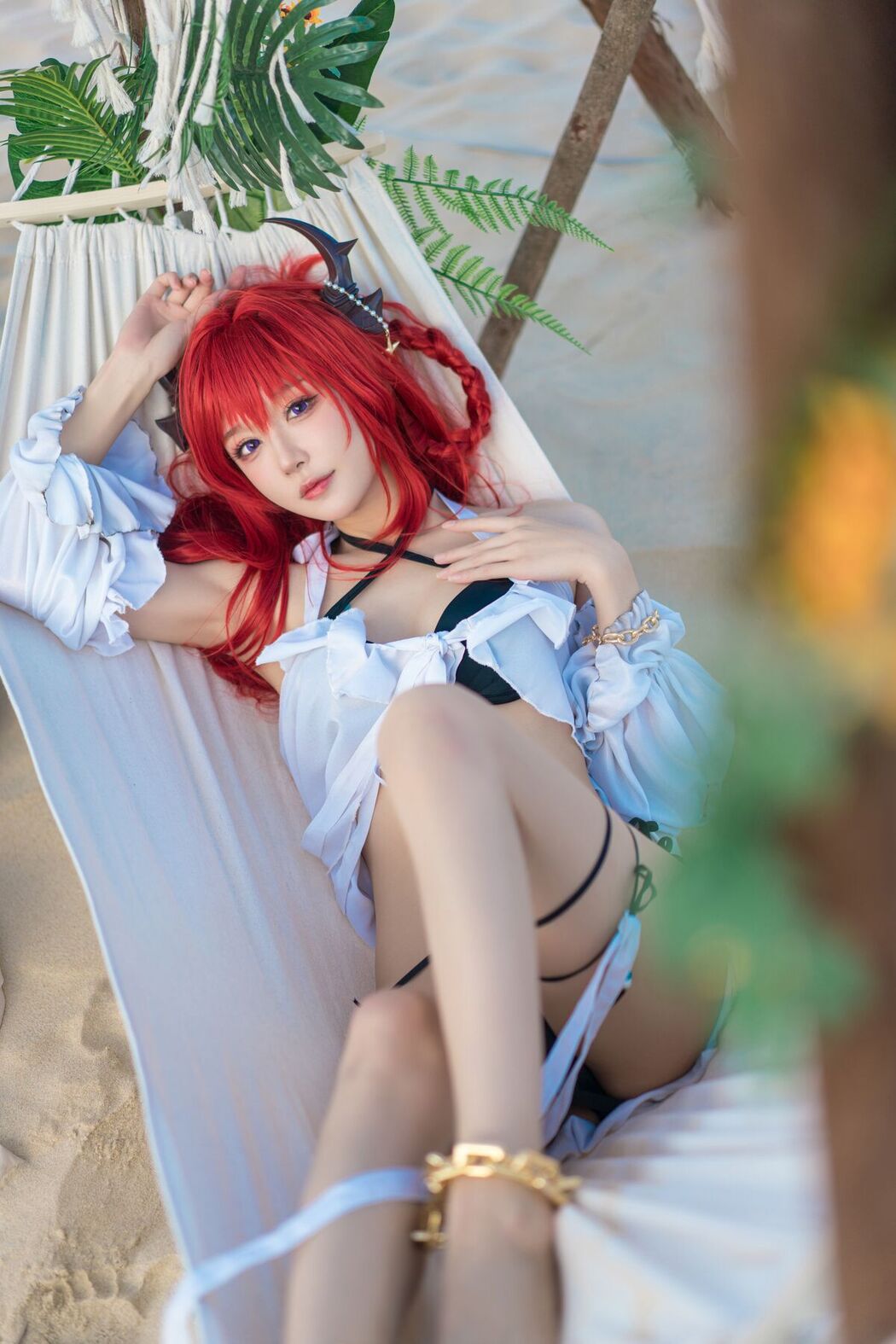 Coser@阿包也是兔娘 – 明日方舟 史尔特尔泳装