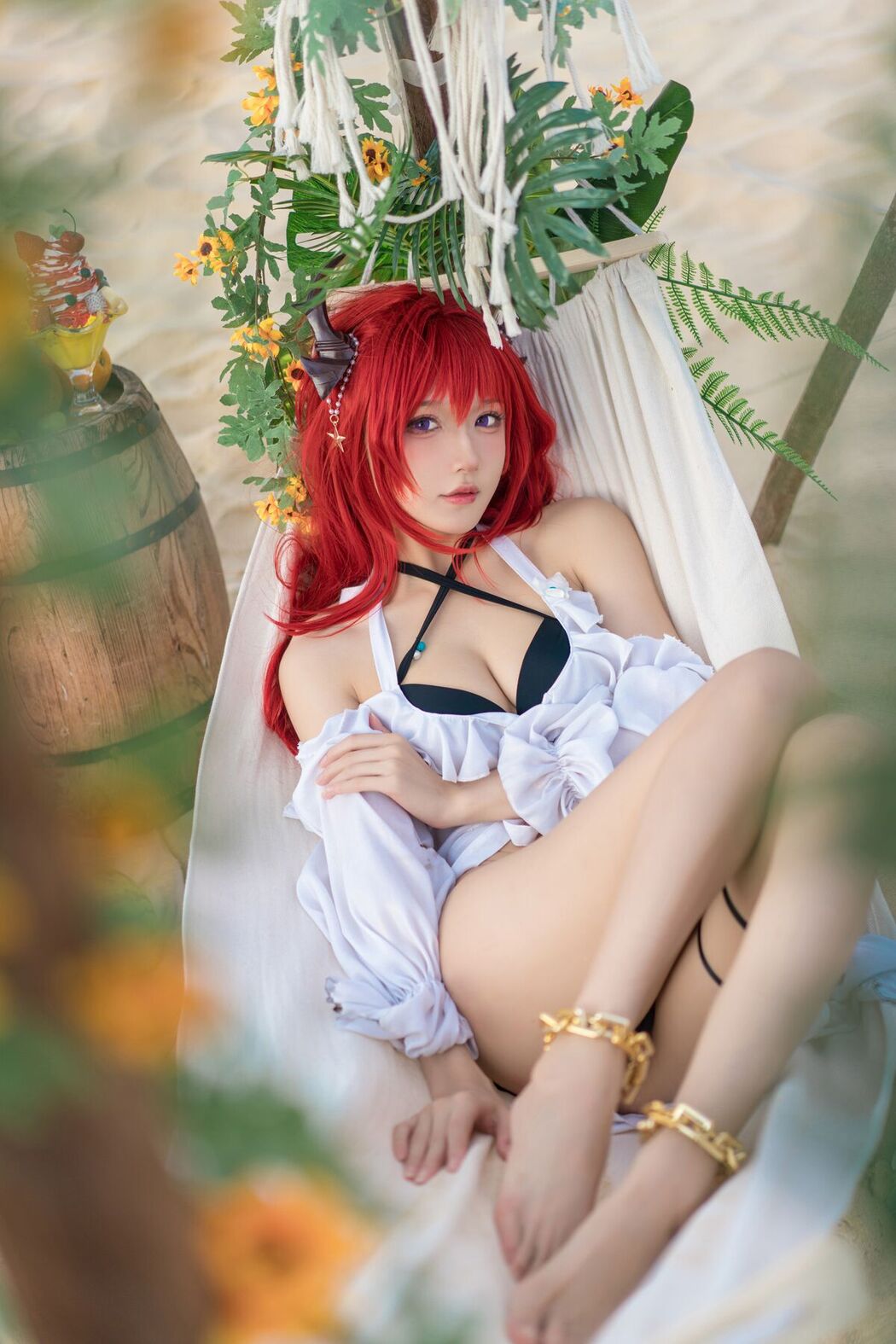 Coser@阿包也是兔娘 – 明日方舟 史尔特尔泳装