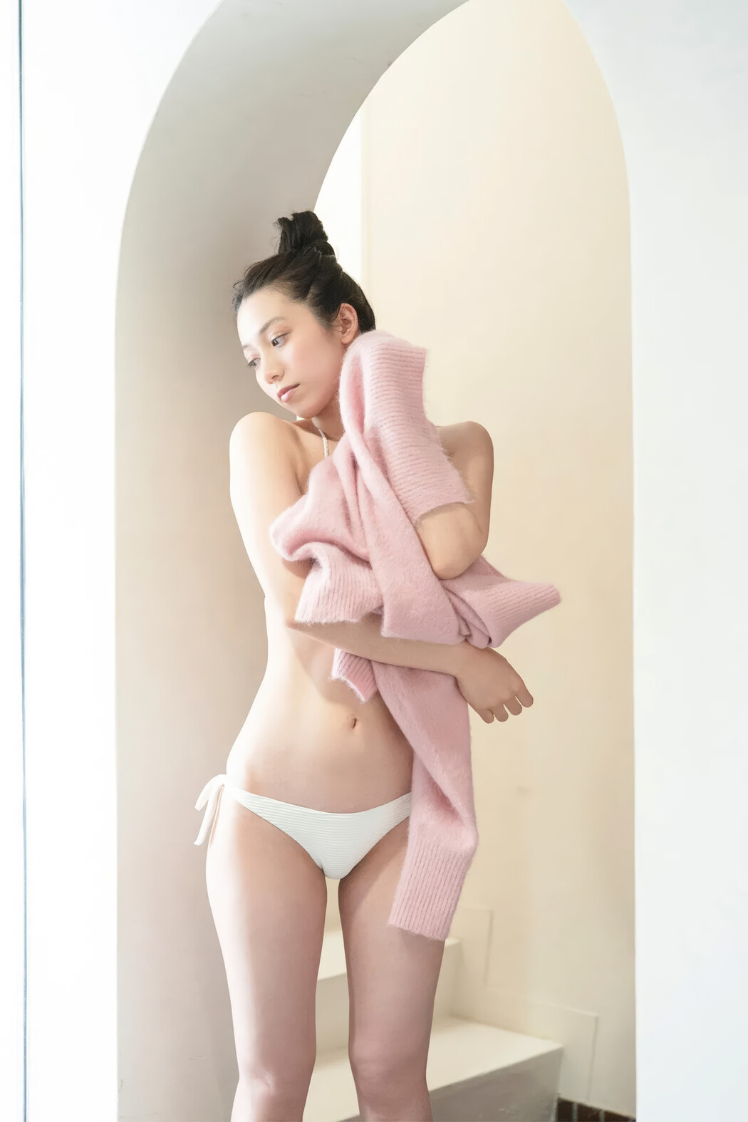 Airi Sato 佐藤あいり, FRIDAYデジタル写真集 [艶めく素肌 Vol.2] Set.01