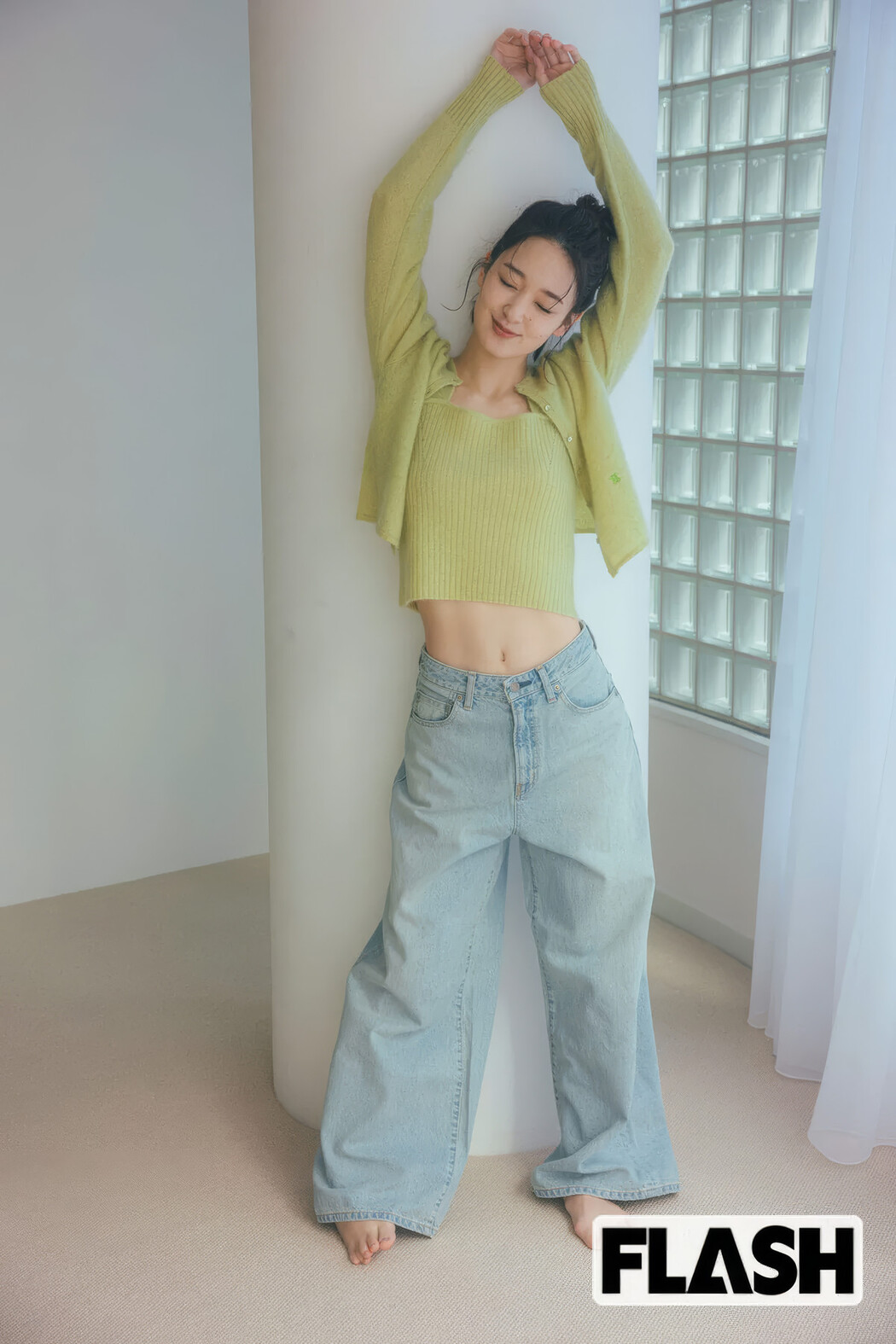 Ayame Goriki 剛力彩芽, FLASH 2025.02.04 (フラッシュ 2025年2月4日号)