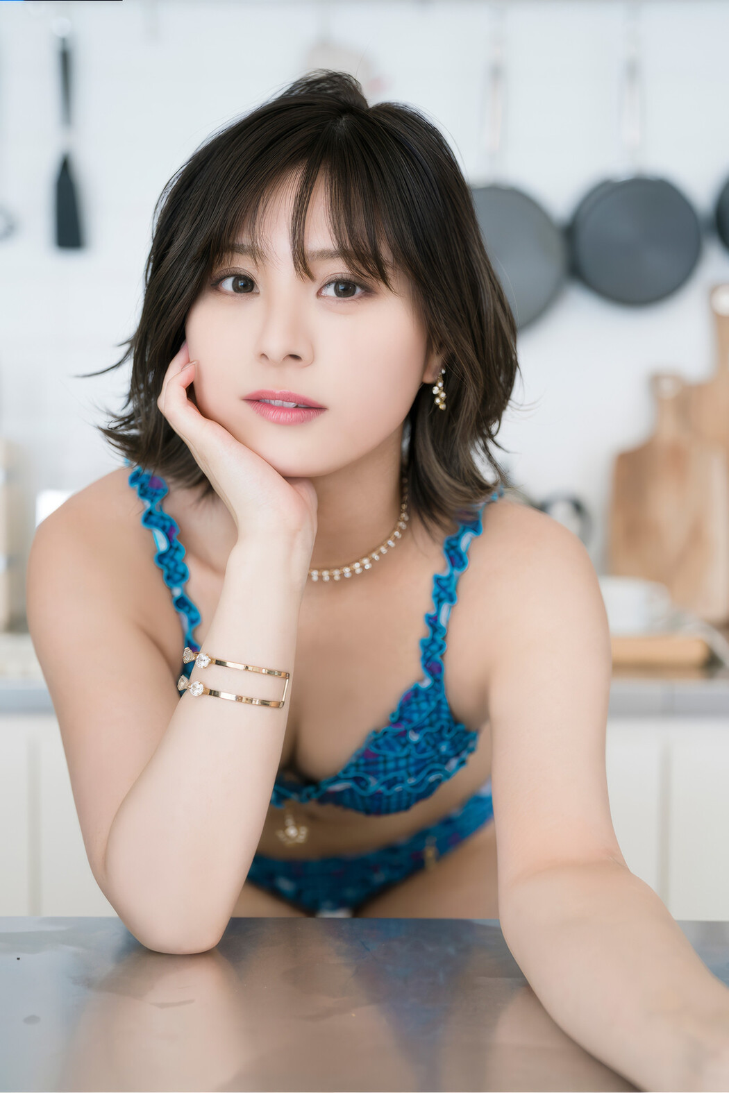Shiori Sato 佐藤栞, FLASHデジタル写真集 「お嬢様の冒険」 Set.01