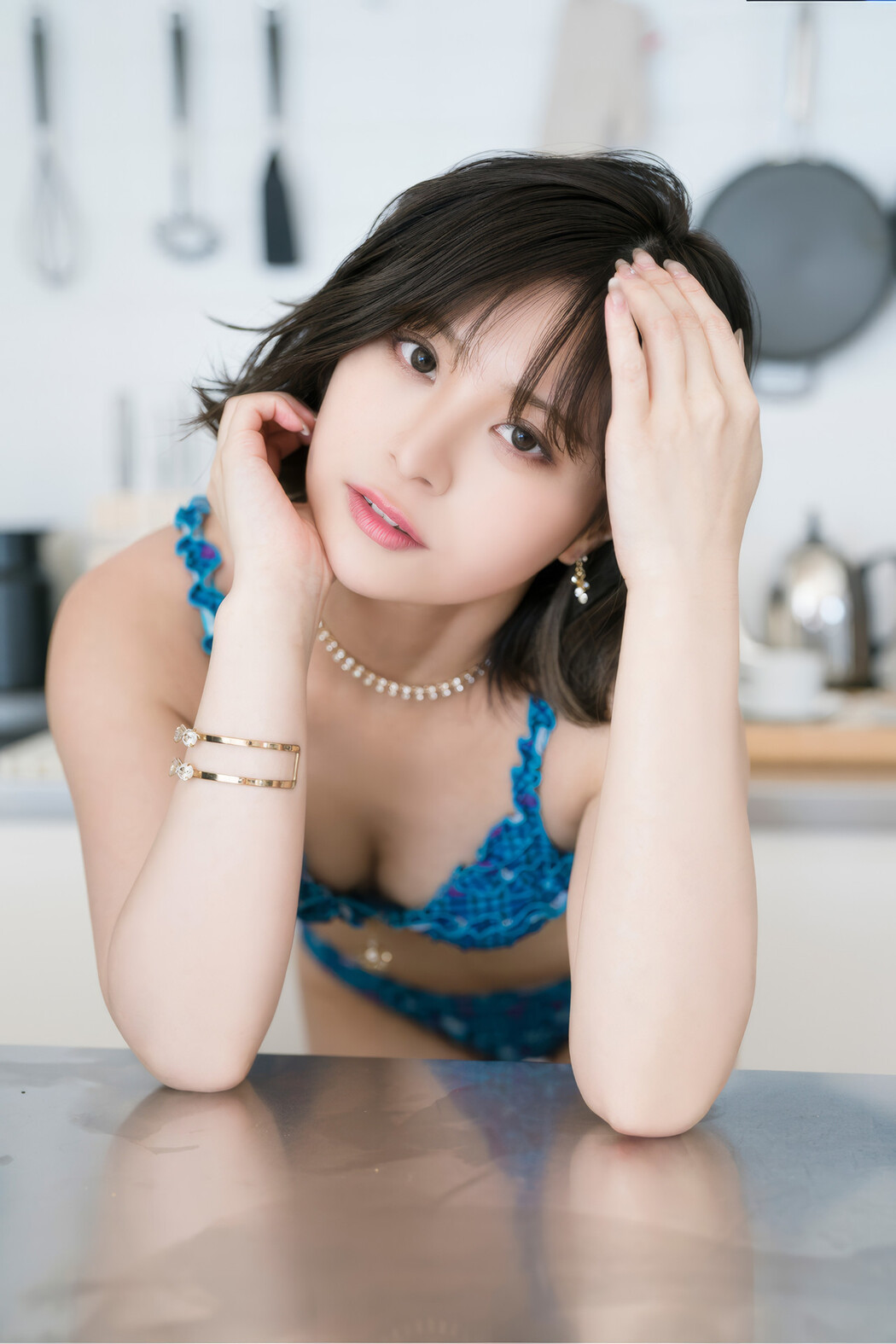 Shiori Sato 佐藤栞, FLASHデジタル写真集 「お嬢様の冒険」 Set.01