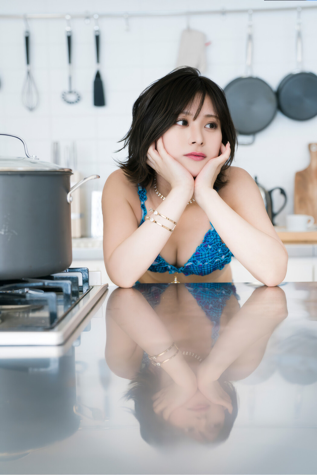 Shiori Sato 佐藤栞, FLASHデジタル写真集 「お嬢様の冒険」 Set.01