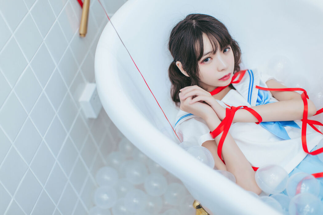 Crazy Cat ss "Pajamas and Sailor Suit in Bathroom" [Lolita COS]