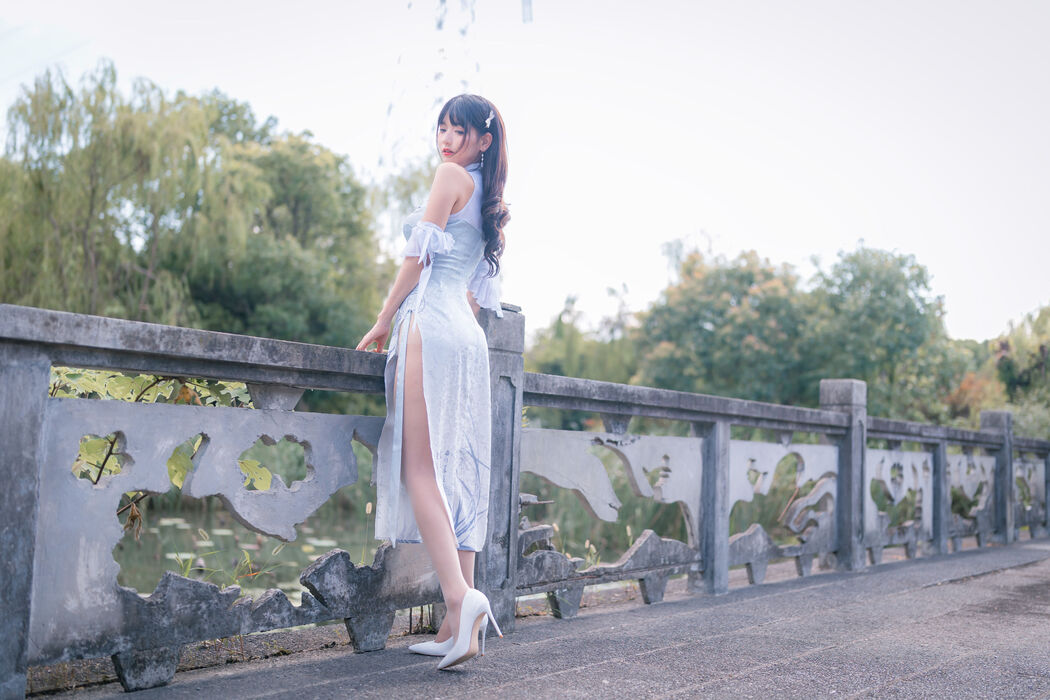 [Welfare COS] Cute girl Lu Qingqing kyokyo - blue cheongsam
