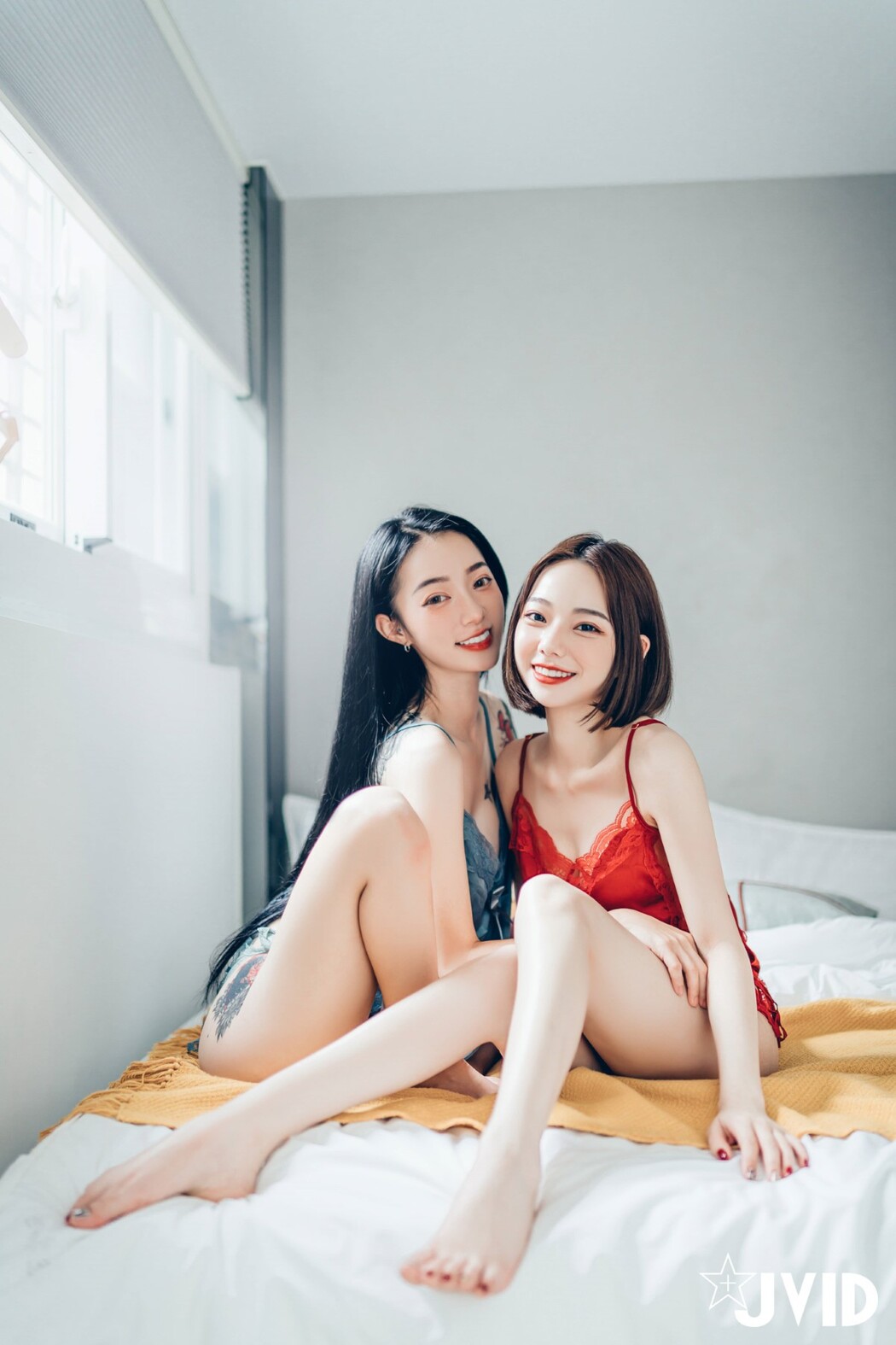 JVID 2022.02.14 Piao Piao 飄飄 And Jiu Jiu 啾啾 – Celebrate Valentines Day With Goddess Sisters A