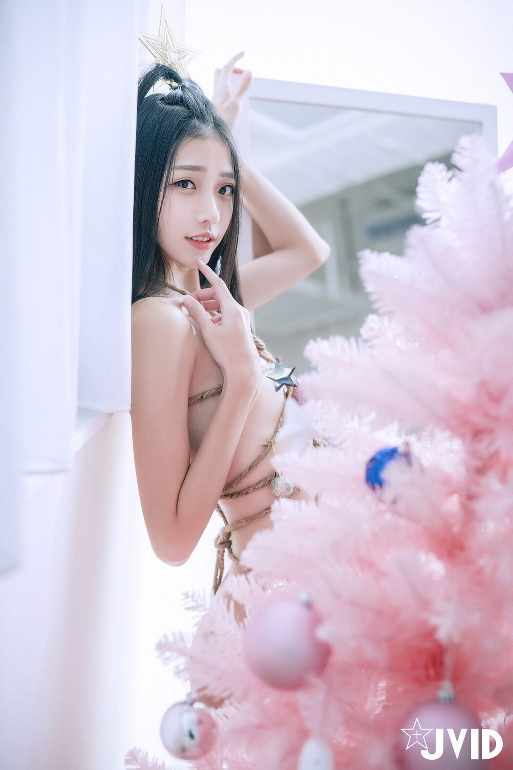 JVID Angel Yan Yan 妍妍 – 聖誕樹化身の全裸女妖精 A