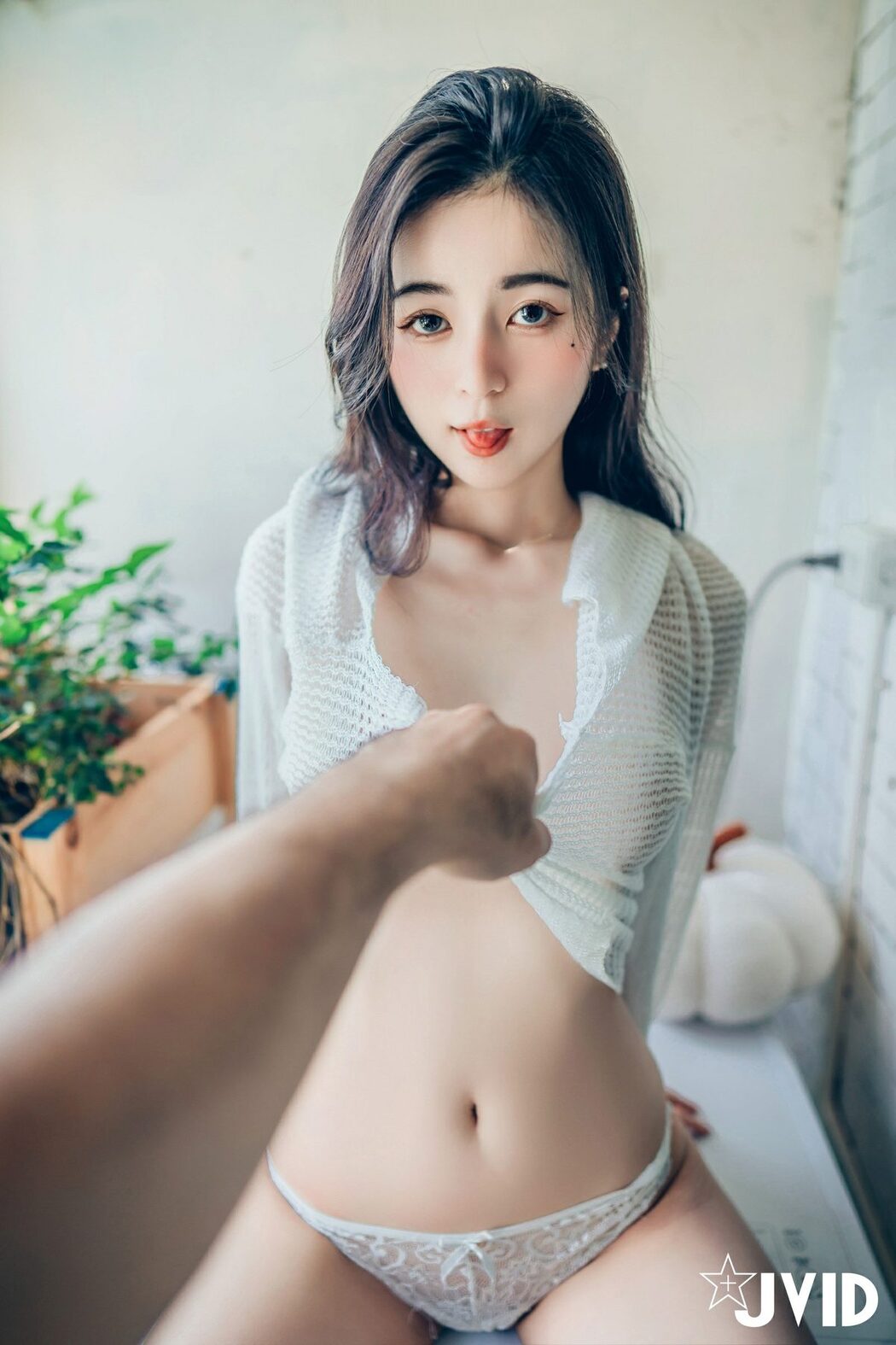 JVID Chen Chen 辰辰 – 巨乳嬌妻 A