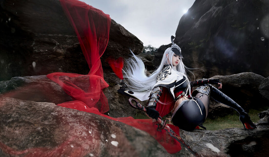 Coser@走路摇zly – 季莹莹