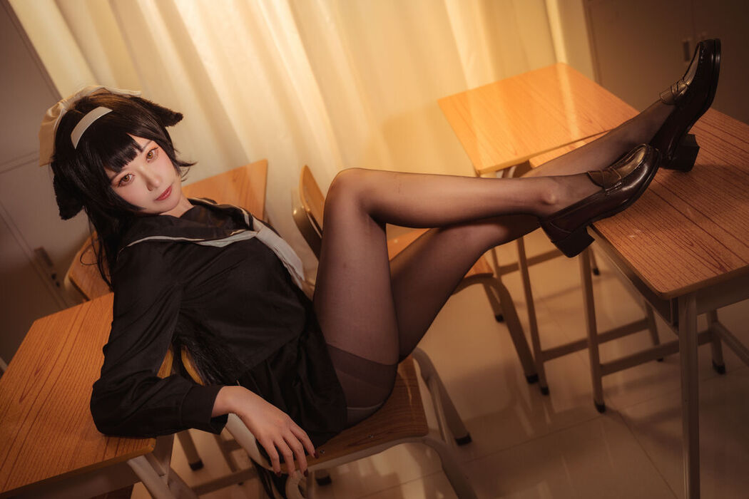 Coser@贞子蜜桃 – 碧蓝航线 爱宕高雄制服