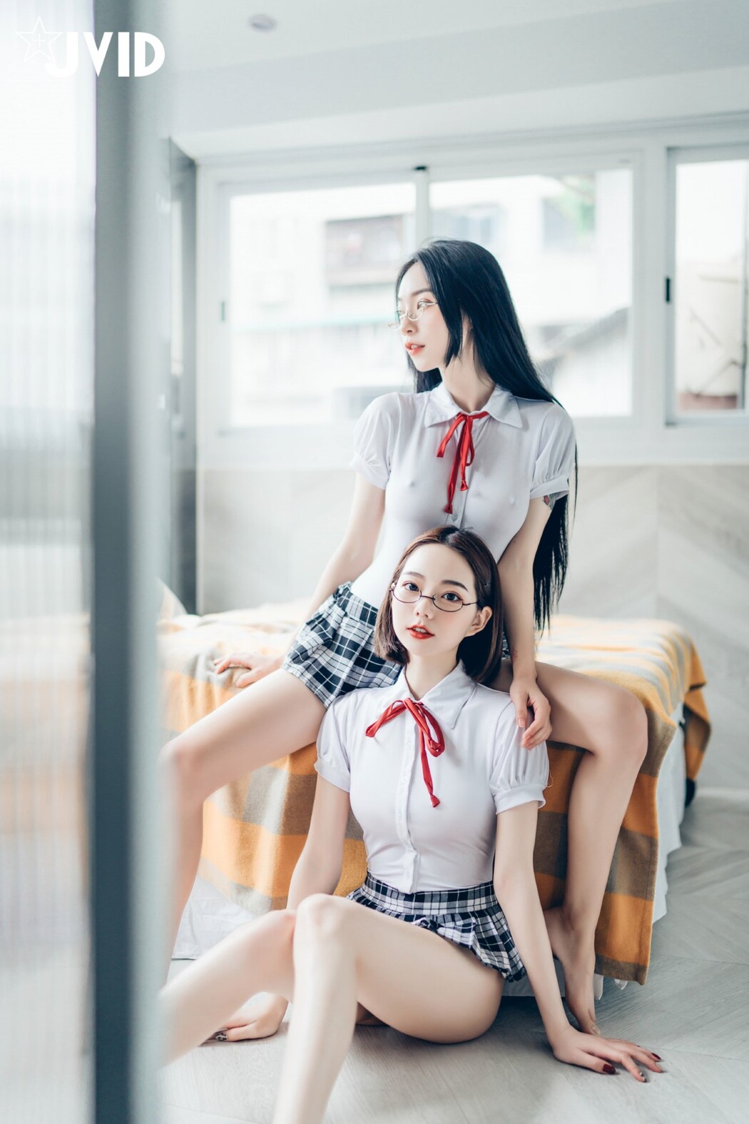 JVID 2022.02.14 Piao Piao 飄飄 And Jiu Jiu 啾啾 – Celebrate Valentines Day With Goddess Sisters B