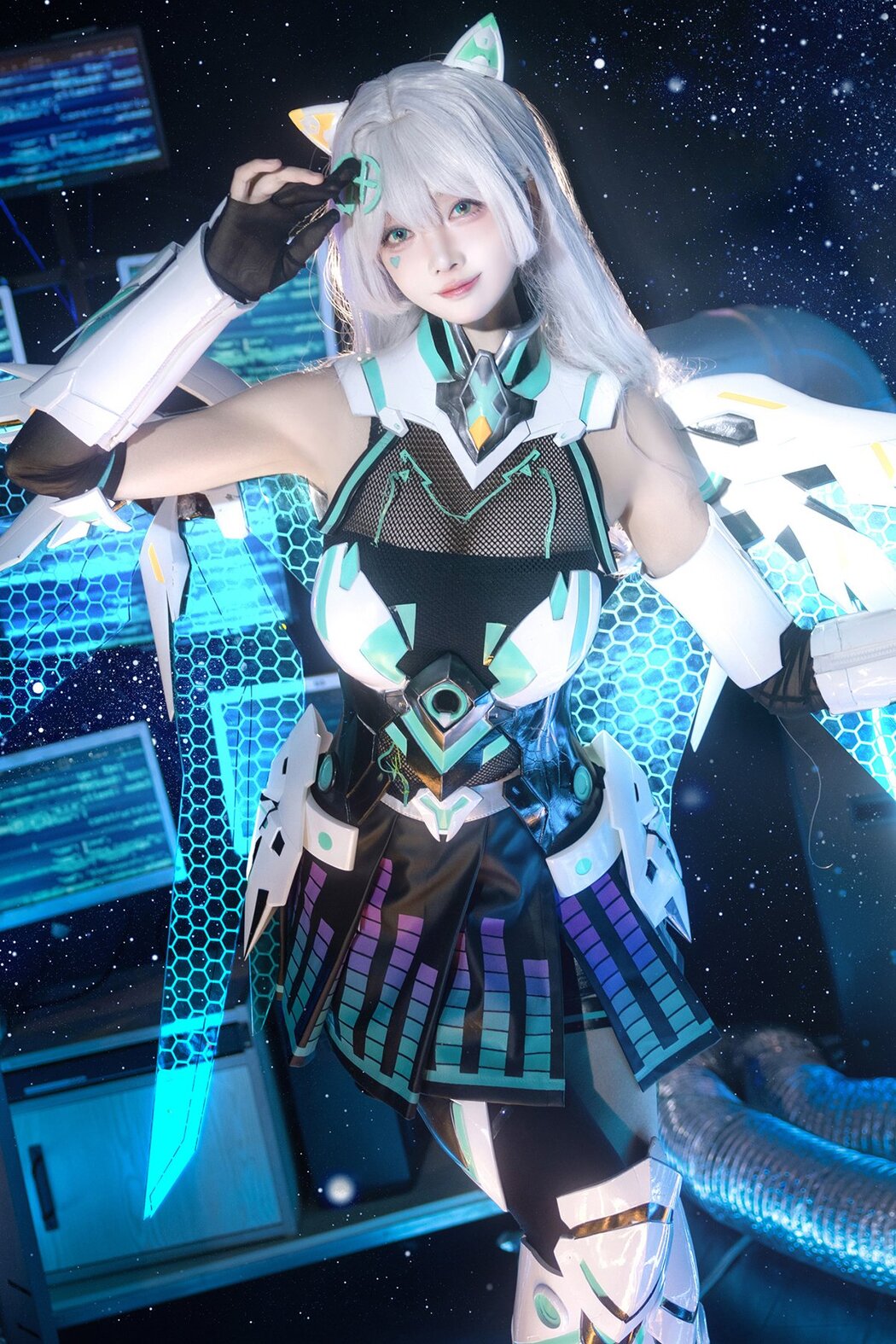 Coser@走路摇zly – 天选姬 Cover Photo