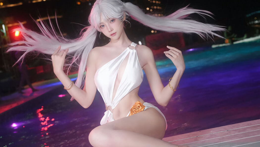 Coser@走路摇zly – 季莹莹