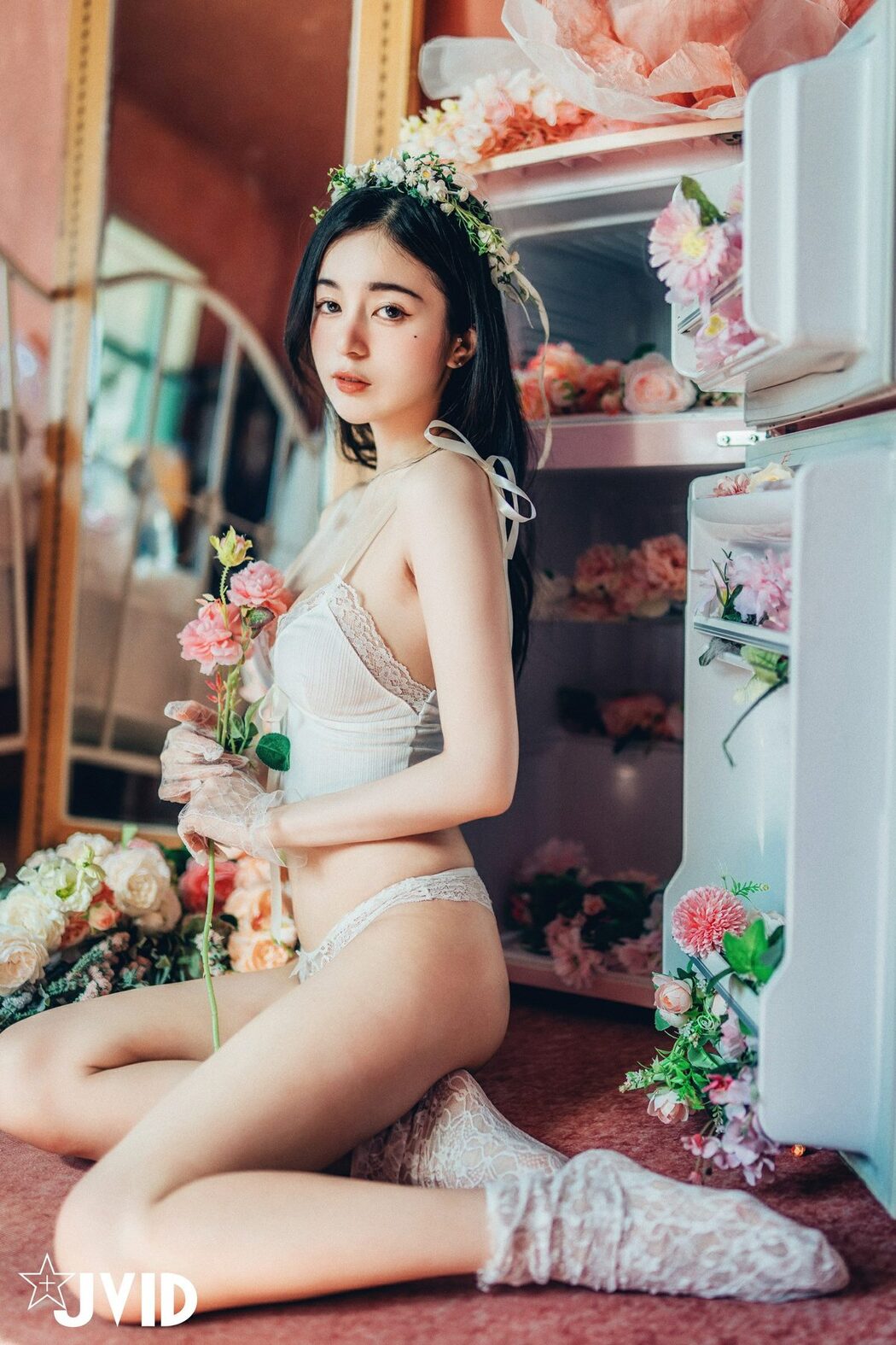 JVID Chen Chen 辰辰 – 巨乳嬌妻 A