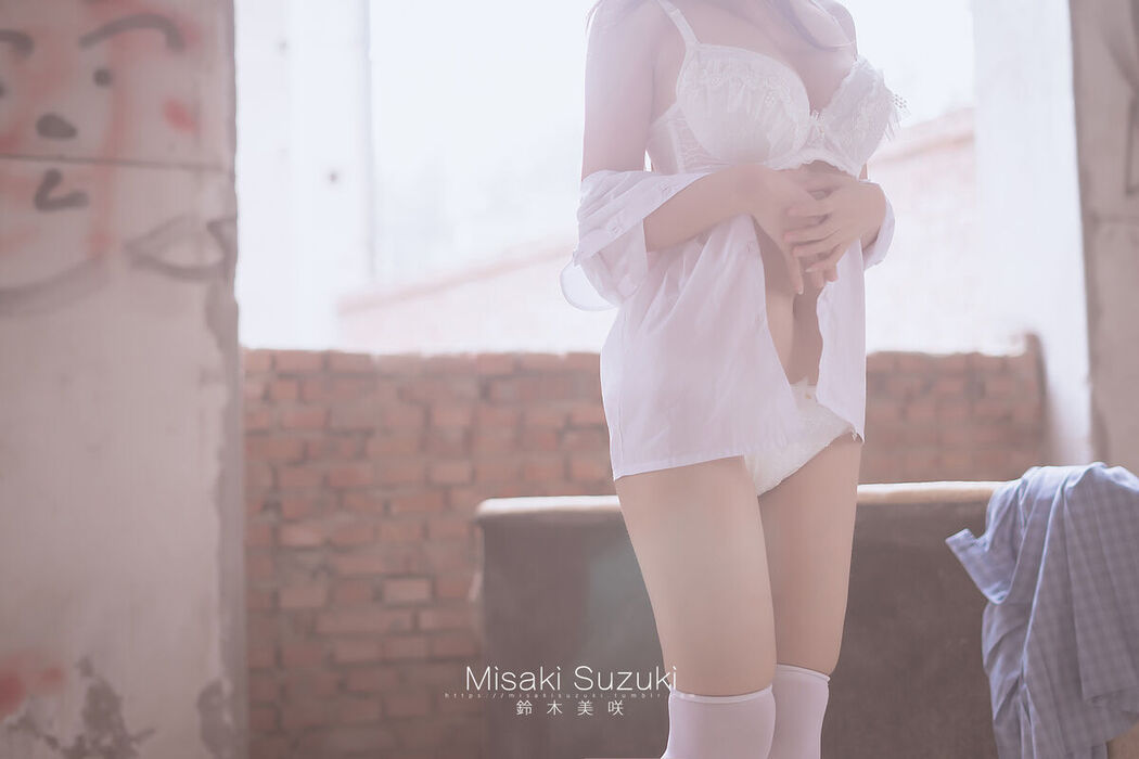 Coser@铃木美咲 Misaki Suzuki &#8211; 绝对领域 露出 白丝过膝袜才是最棒的诱惑