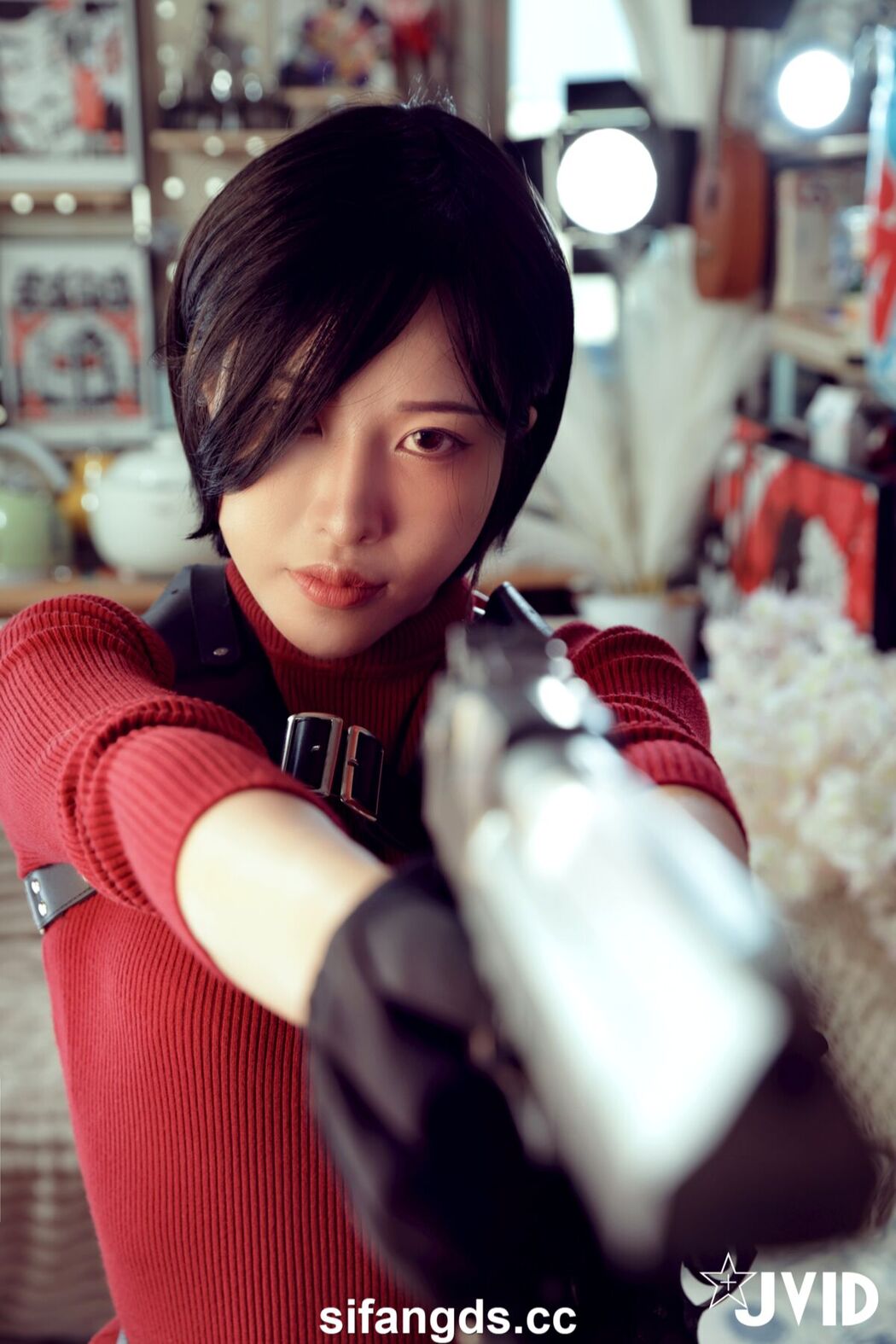 JVID Ai You 艾悠 – 全裸女神 艾悠 鲍鱼危机之艾达·王 猥亵凌辱拘禁 美艳酮体诱人白虎蜜穴 枪指阴户乖乖就范 Part1
