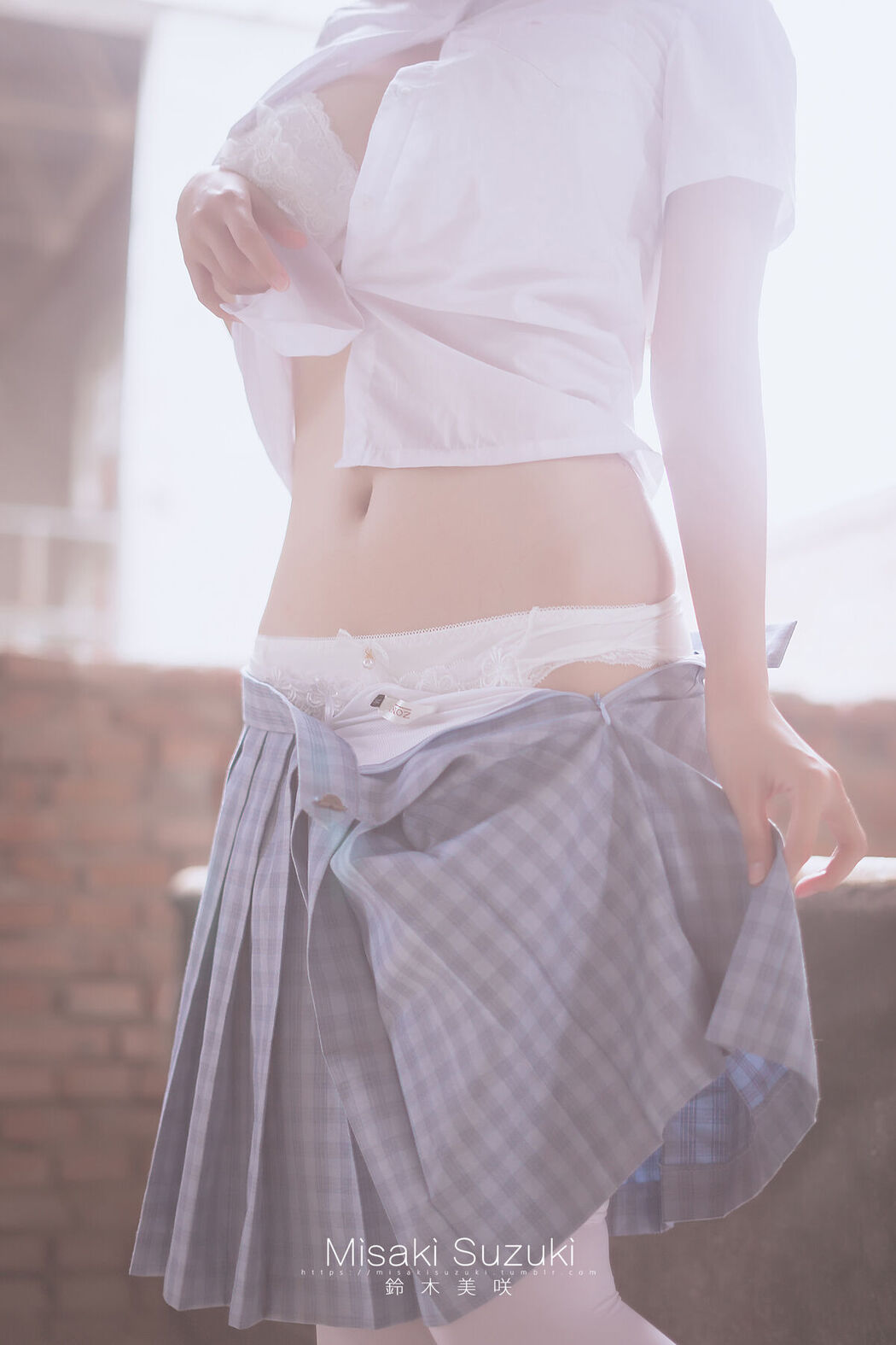 Coser@铃木美咲 Misaki Suzuki &#8211; 绝对领域 露出 白丝过膝袜才是最棒的诱惑