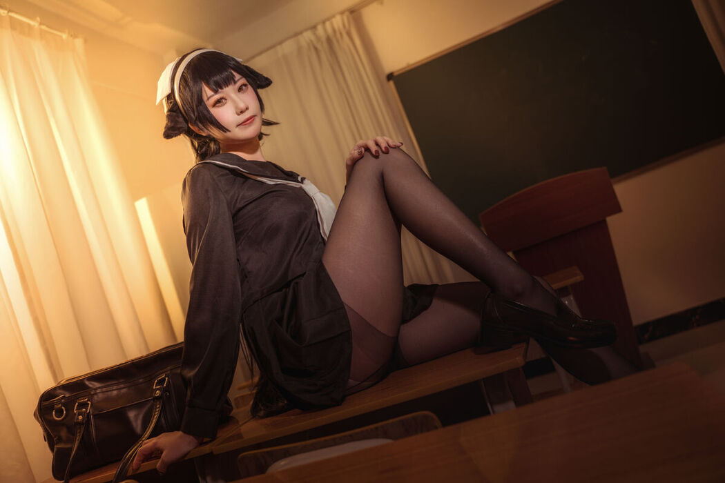 Coser@贞子蜜桃 – 碧蓝航线 爱宕高雄制服