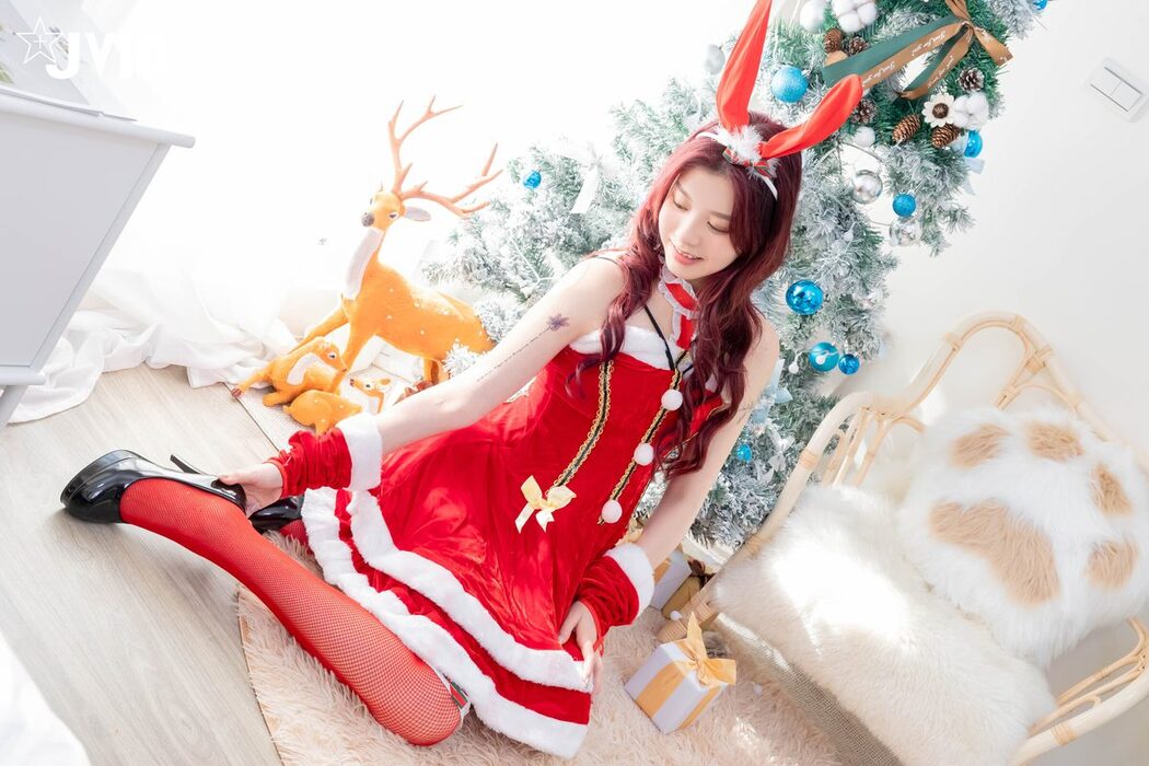 JVID Caroline 卡洛琳 – 聖誕性感禮 B