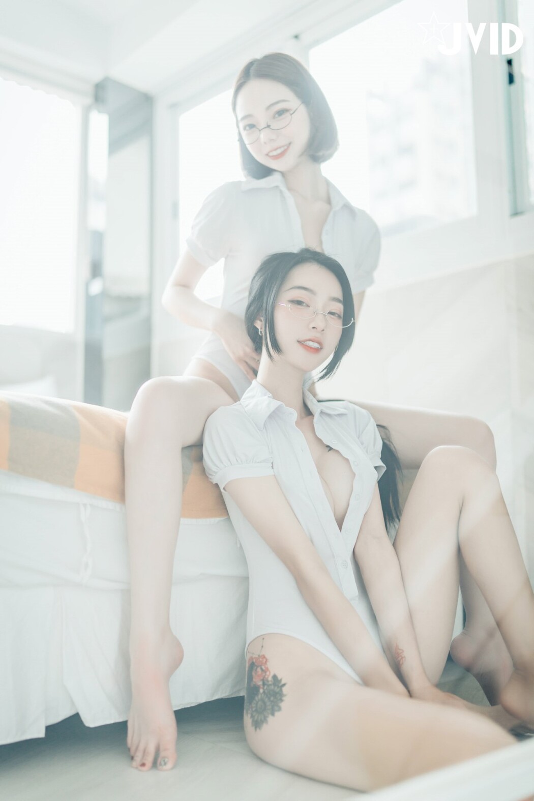 JVID 2022.02.14 Piao Piao 飄飄 And Jiu Jiu 啾啾 – Celebrate Valentines Day With Goddess Sisters B