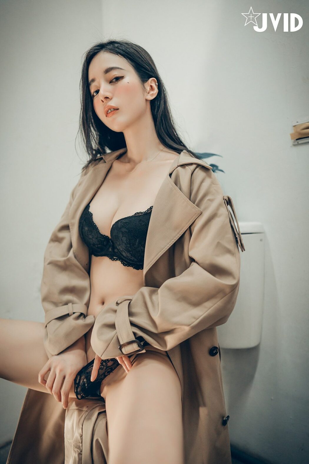 JVID Chen Chen 辰辰 – 我的暴露狂女同事 C