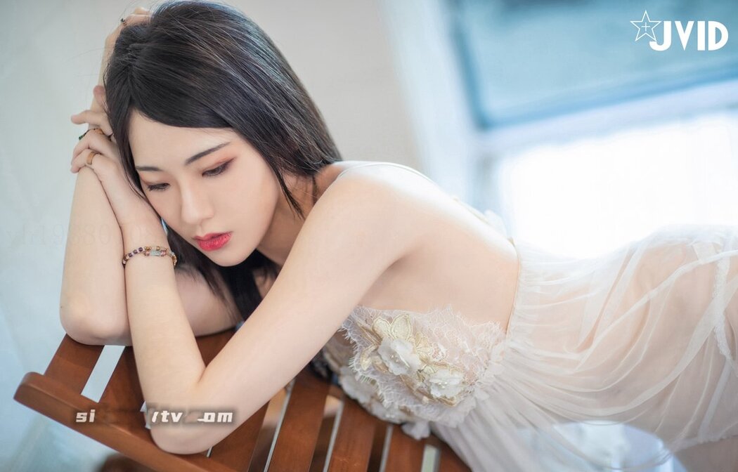 JVID A Li 阿黎 – White Lace Pajamas B