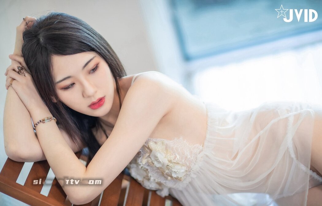 JVID A Li 阿黎 – White Lace Pajamas B