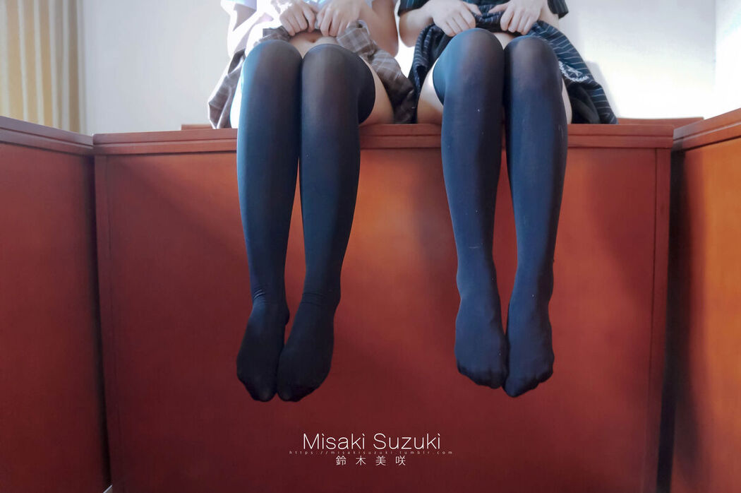 Coser@铃木美咲 Misaki Suzuki &#8211; 百合盛开之时 正午 &#8211; 羞耻 特殊的惩罚方式