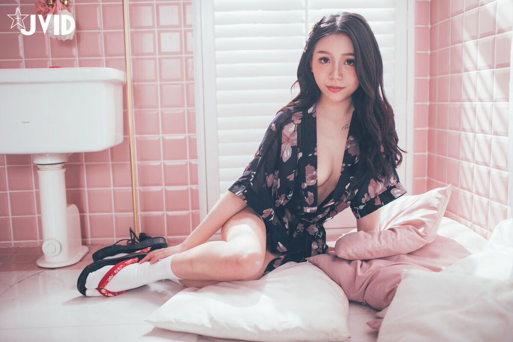 JVID Fan Fan 梵梵 – 天然美女梵梵 美麗無邪的笑容甜翻你的心 Part2