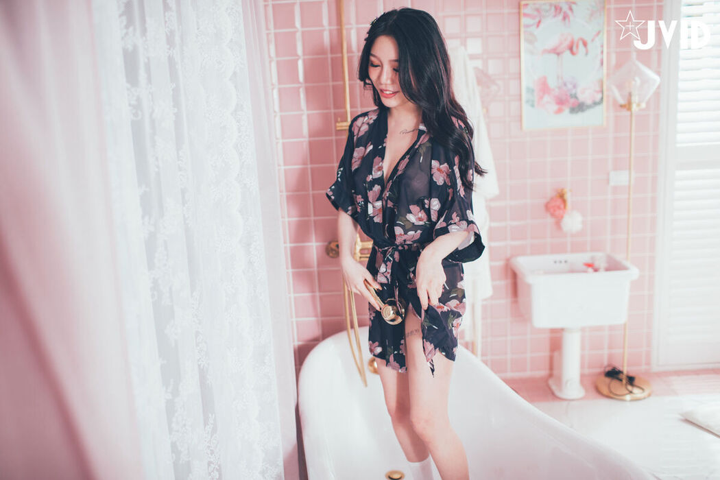 JVID Fan Fan 梵梵 – 天然美女梵梵 美麗無邪的笑容甜翻你的心 Part3