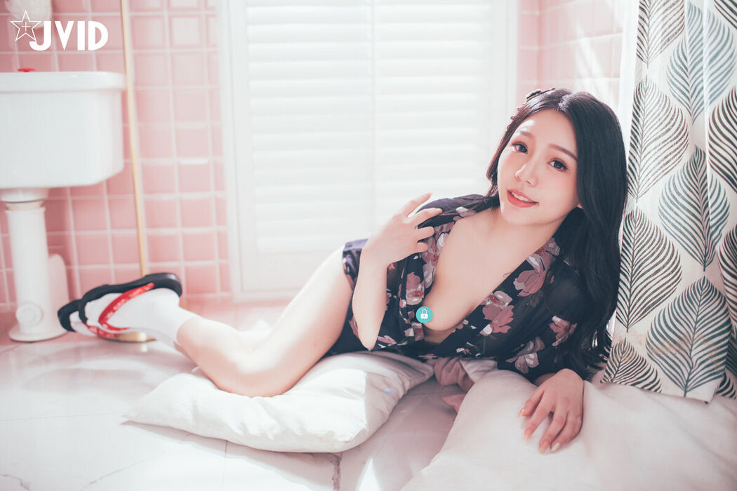 JVID Fan Fan 梵梵 – 天然美女梵梵 美麗無邪的笑容甜翻你的心 Part3