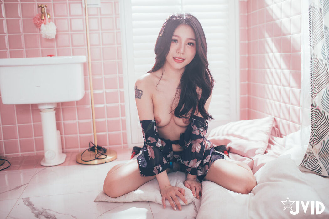JVID Fan Fan 梵梵 – 天然美女梵梵 美麗無邪的笑容甜翻你的心 Part1