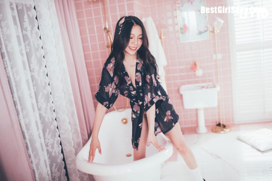 JVID IGHOT 梵梵 – Beautiful Innocent Smile A