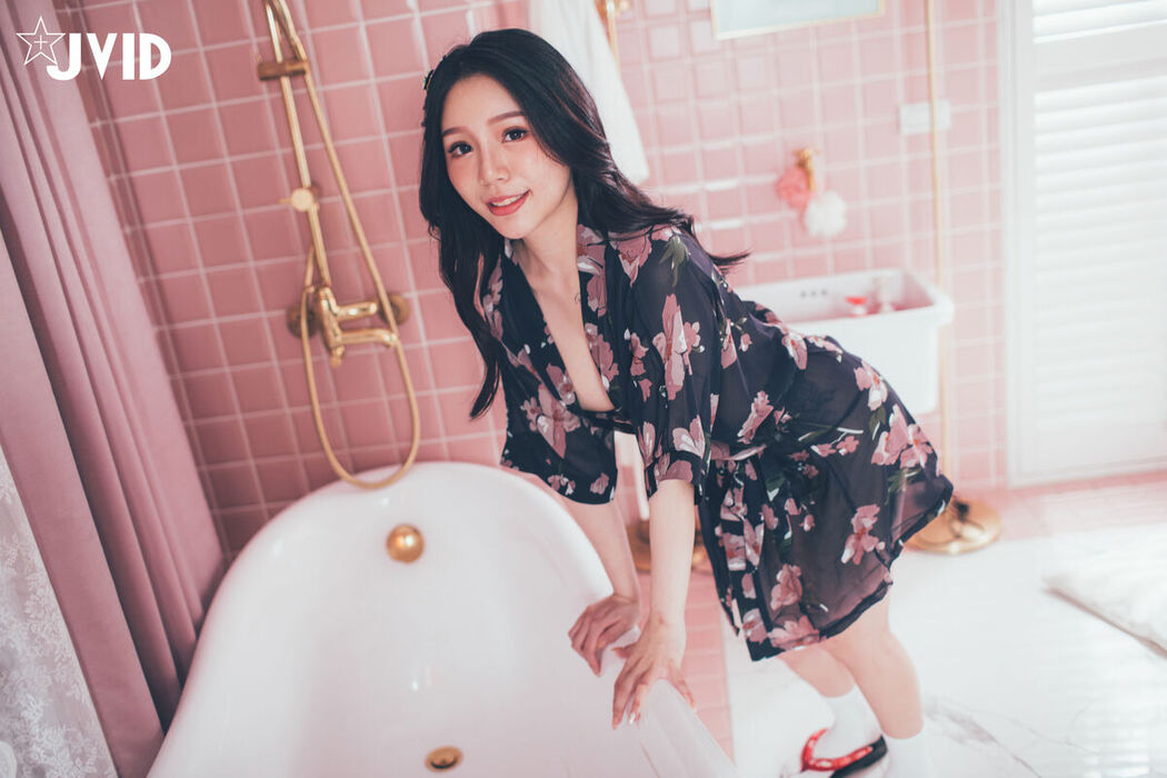 JVID Fan Fan 梵梵 – 天然美女梵梵 美麗無邪的笑容甜翻你的心 Part3