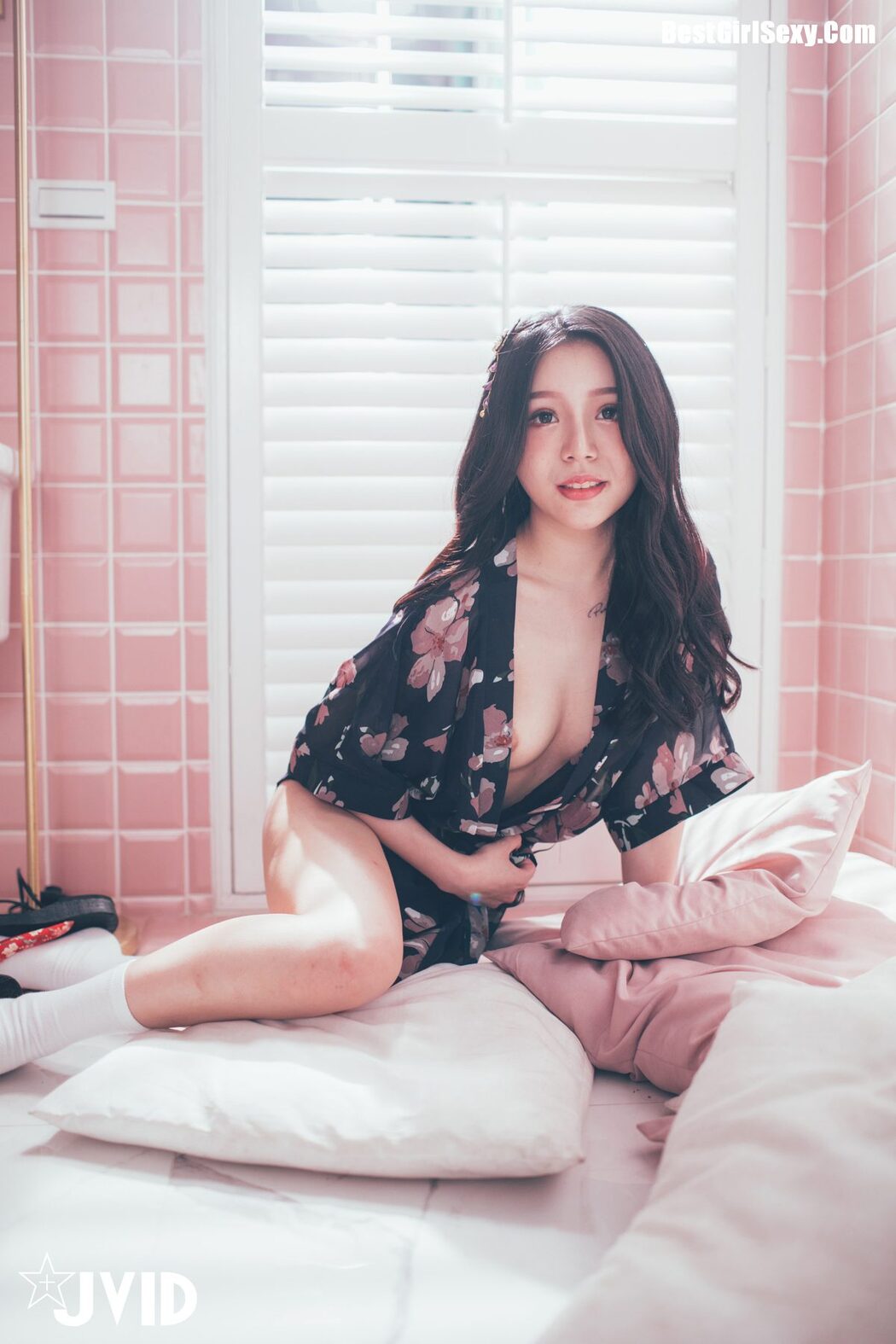 JVID IGHOT 梵梵 – Beautiful Innocent Smile C