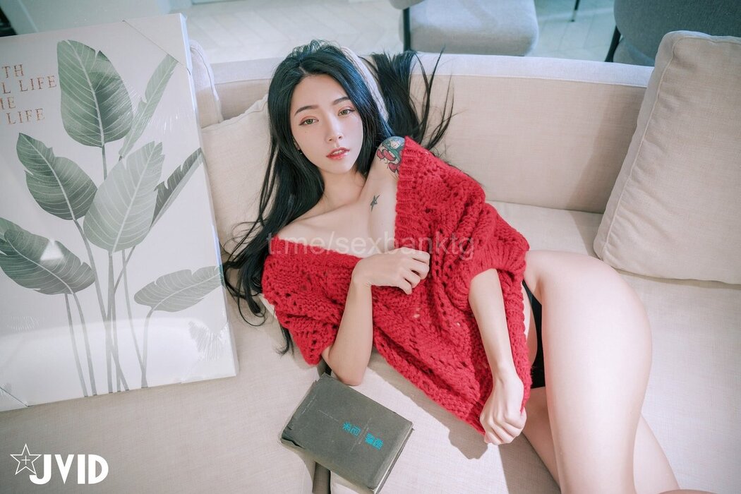 JVID Piao 飘 – Home Alone B