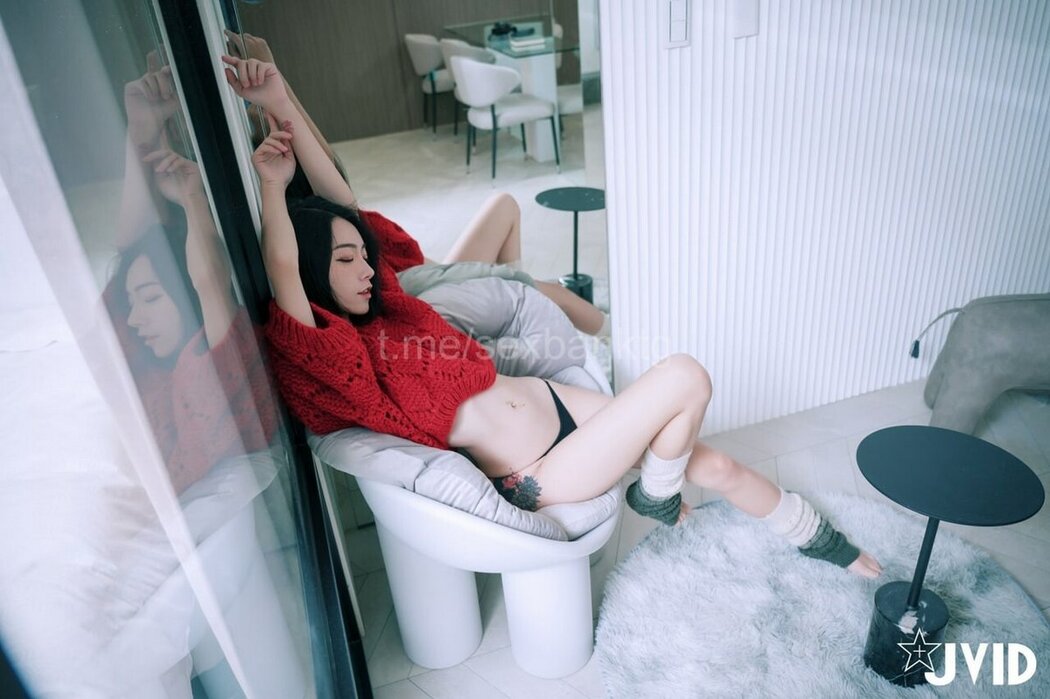 JVID Piao 飘 – Home Alone B