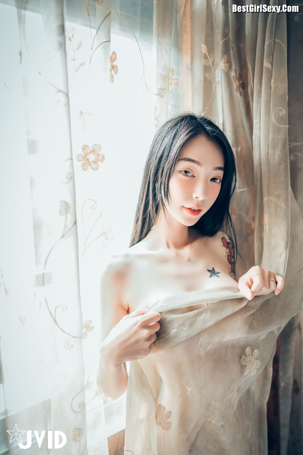 JVID Piao 飘 – Colorful Cheongsam B