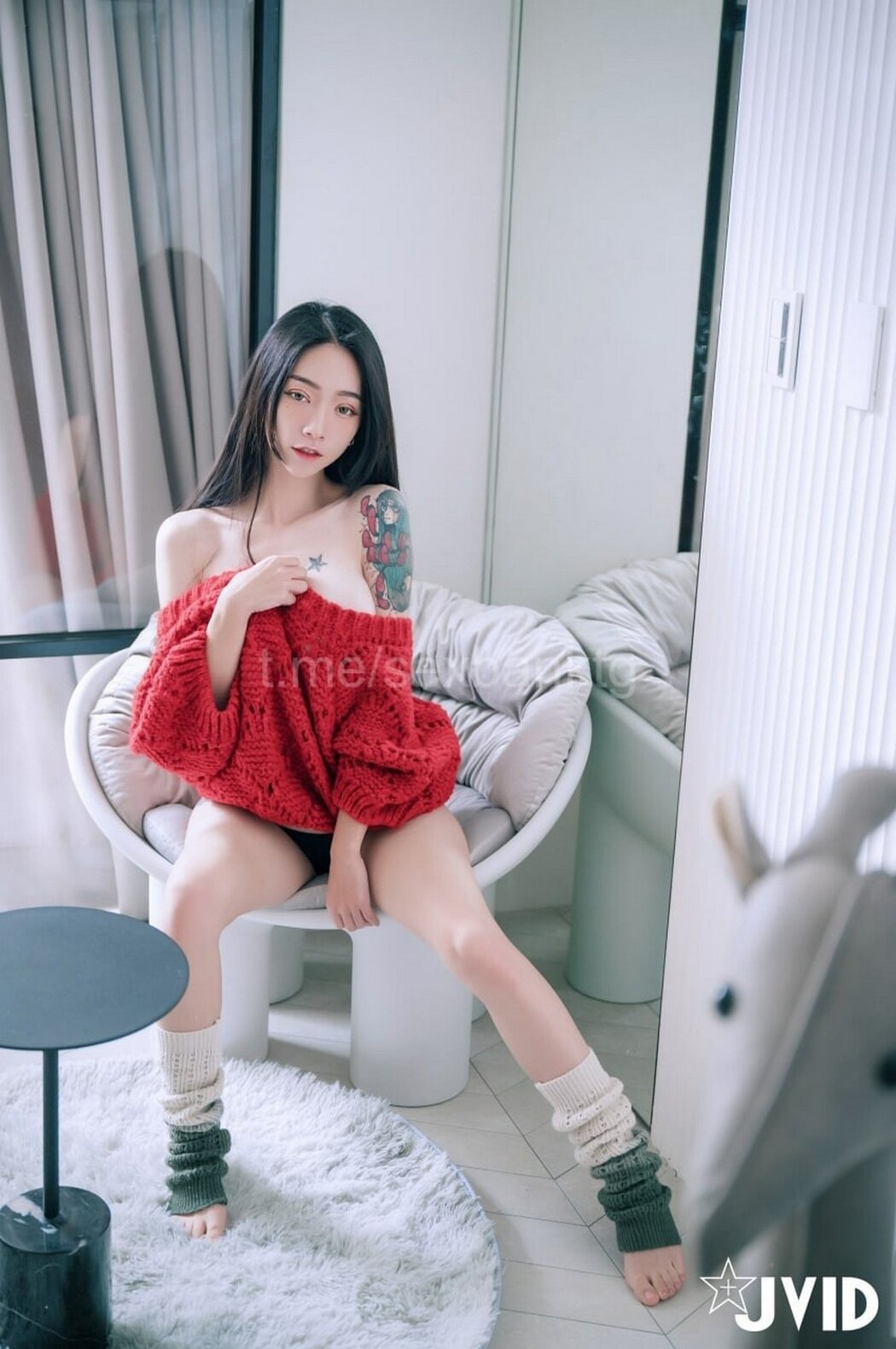 JVID Piao 飘 – Home Alone B