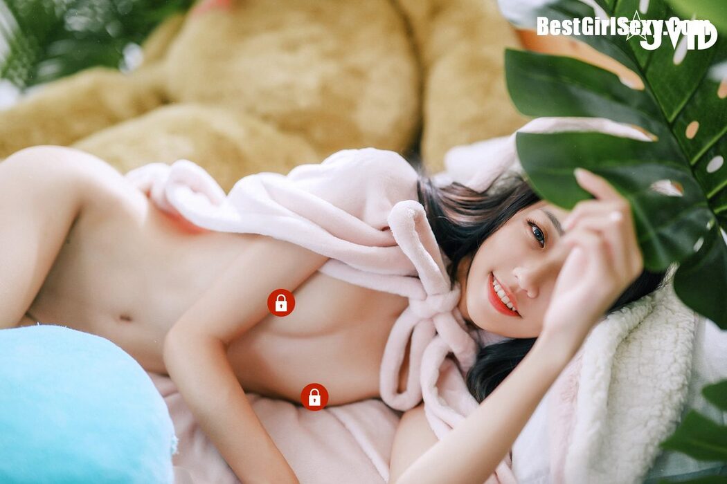 JVID Yan Yan 妍妍 – The Rebirth Of A Cute Girl Part 01