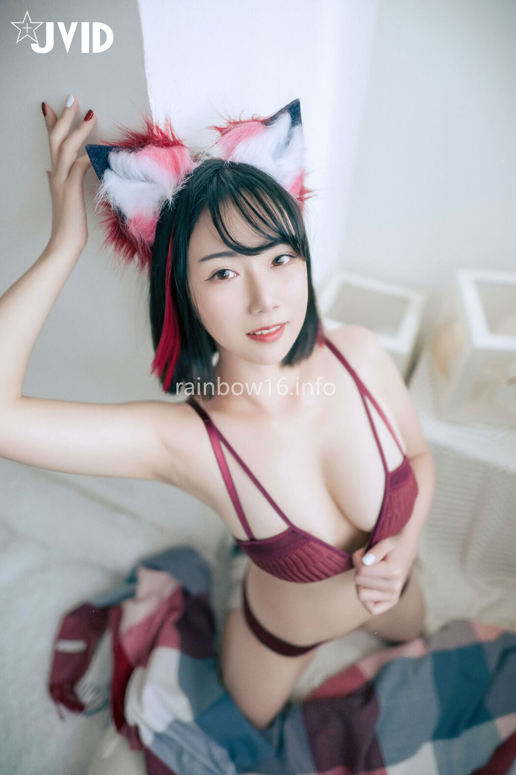 JVID Ye Si Min 叶思敏 – 渴望被肆意玩弄の魅狐 Part2