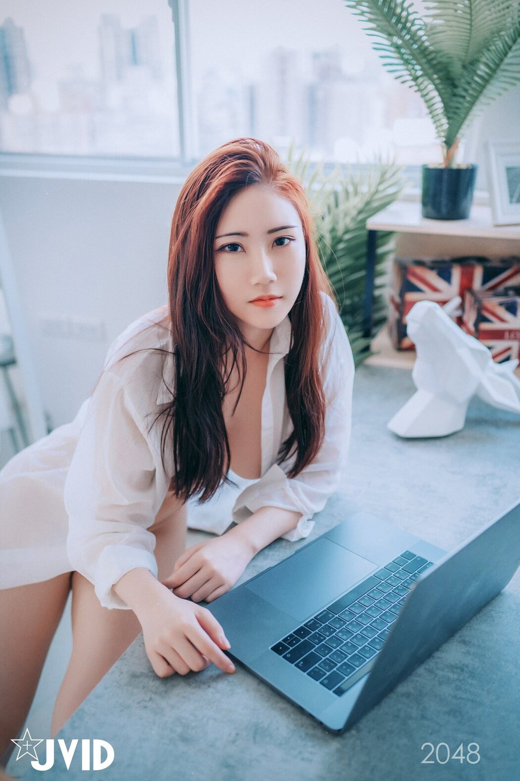 JVID Ye Xiao Min 葉小敏 &#8211; 情欲女秘書の居家辦公 Part1