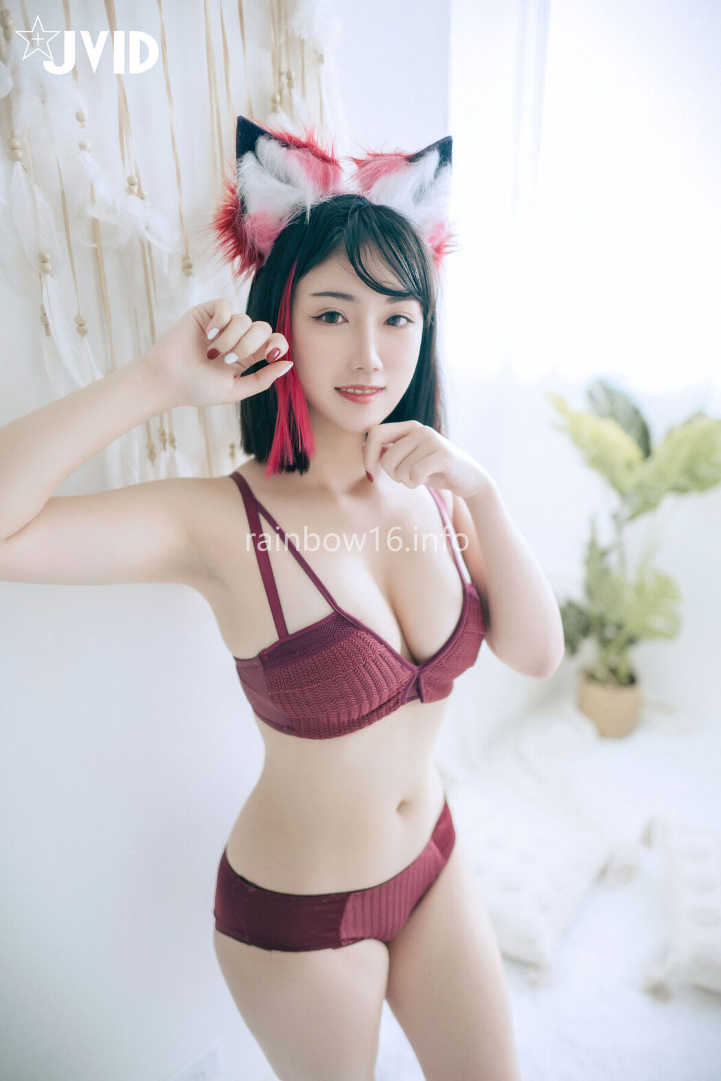 JVID Ye Si Min 叶思敏 – 渴望被肆意玩弄の魅狐 Part1